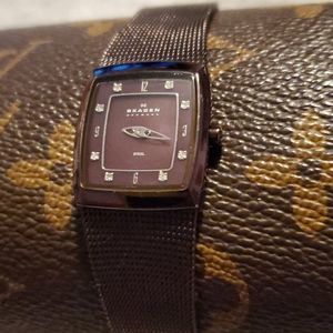 Skagen Denmark Watch 380XSMM Womens Deep‎ Purple Mother Of Pearl Dial Mesh Band